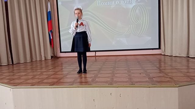 А.Твардовский "Рассказ танкиста" читает ученица 2 класса Регина Л. смотреть онлайн