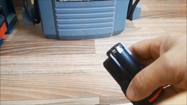 Аккумулятор шуруповерта ушедший в минус и попытка его восстановить смотреть онлайн