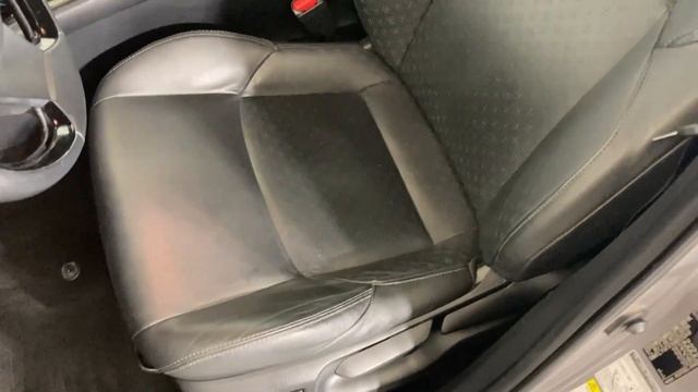 Toyota C-HR смотреть онлайн