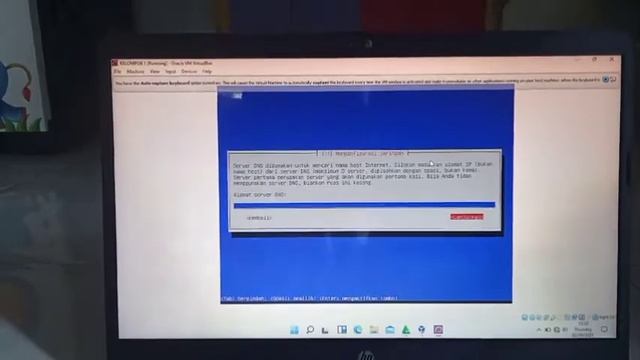 Cara Instalasi Debian 32bit Di Oracle VM VirtualBox смотреть онлайн