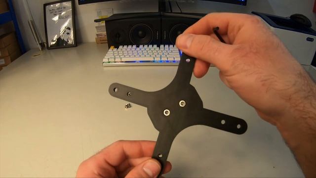 HP OMEN 27 & HP OMEN X27 - VESA adapter installation guide смотреть онлайн