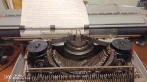 Пишущая машинка «Ятрань» въ дѣйствіи.