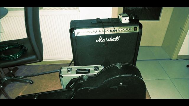 Medley Electric and Acoustic Music played by Harry Hamburger (All Sounds from the Boss ME 70) смотреть онлайн