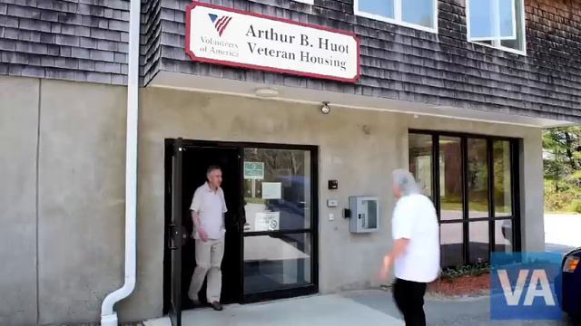 Once-Homeless Veteran No Longer Adrift, Thanks to VA-Community Life Raft смотреть онлайн