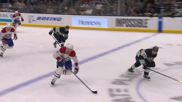 Canadiens' Mike Matheson Intercepts Pass & Goes End-To-End For Goal смотреть онлайн