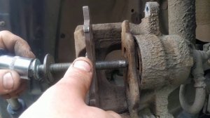 Замена колодок Peugeot 107