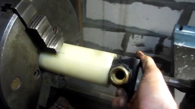 Как нарезать УПОРНУЮ резьбу? \\ Ремонт МВД \\  How To Thread \\  Threaded Thread