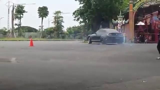 Mazda RX 8 суперский дрифт! смотреть онлайн