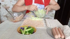 Шаурма с сосиской по-домашнему.Быстрый и вкусный перекус.