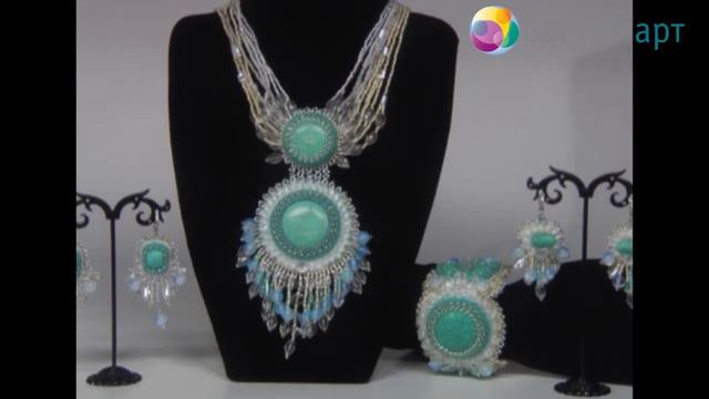 Авторский комплект из бирюзы и бисера (ожерелье, серьги 2 пары, браслет). смотреть онлайн