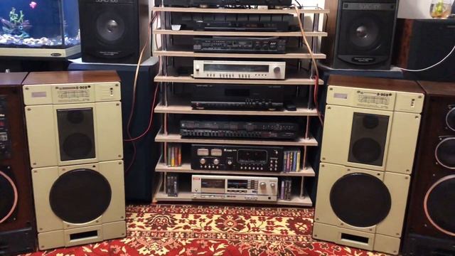 Колонки радиотехника S90d Vs Radiotehnika S90b против