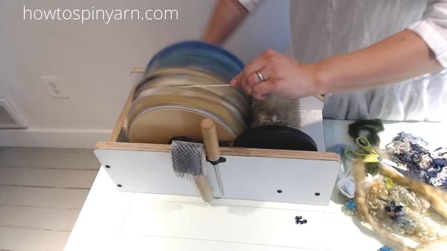 BEACH SCAPE: How to Card an Art Batt Inspired by a Landscape смотреть онлайн