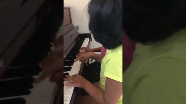 Piano duet смотреть онлайн