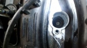 Устранения течи масла в свечных колодцах.