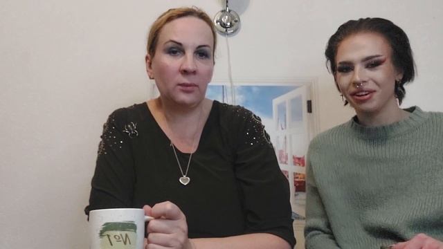 Пьем чай и чекаемся и так чекнутые