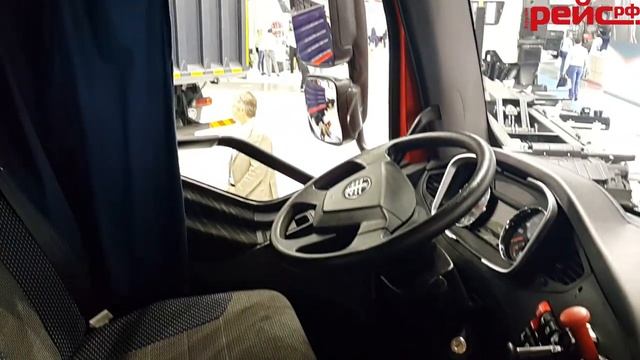 Новый седельный тягач FAW J6 смотреть онлайн