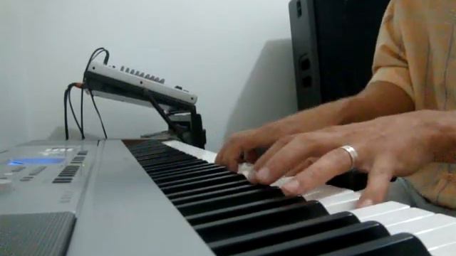 Jump- Van Halen - José Eduardo Conciani - keyboards- dgx 640 yamaha смотреть онлайн