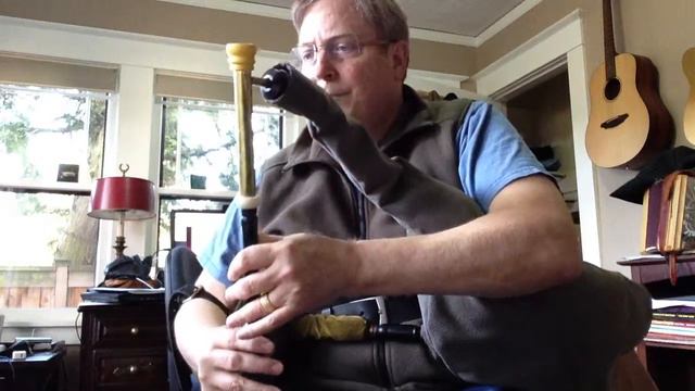 O Come, O Come Emmanuel on Uilleann pipe - a beginner смотреть онлайн