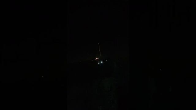 год дракона 2024 год всем наступающим новым годом и я не веру что это произошло салюты бомбят смотреть онлайн