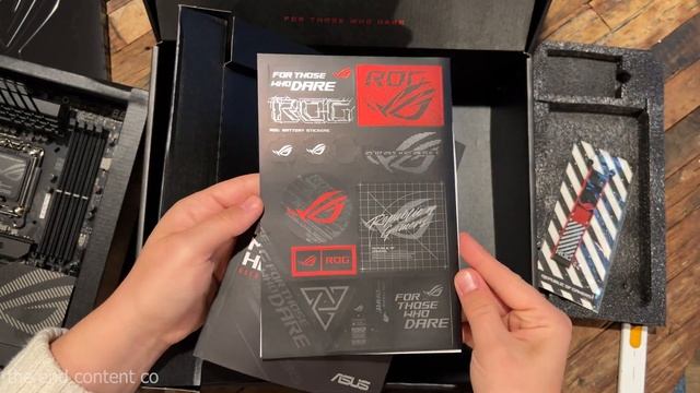 ASUS ROG Maximus Z790 HERO Motherboard Overview смотреть онлайн