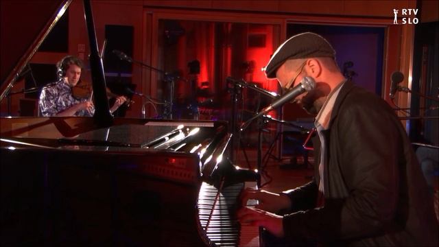 Hostnik pa Krečič - Nukturn (Live) смотреть онлайн