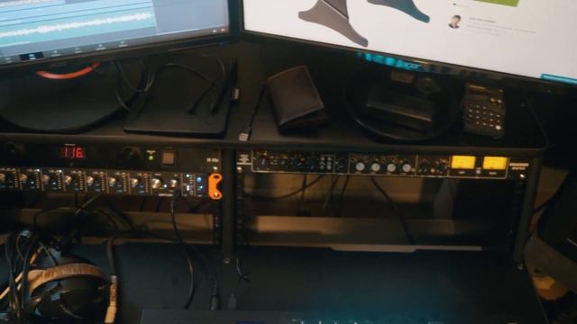 New Cheap High-end Studio Desk 2021! (RAB Audio LS840 Product Review) смотреть онлайн