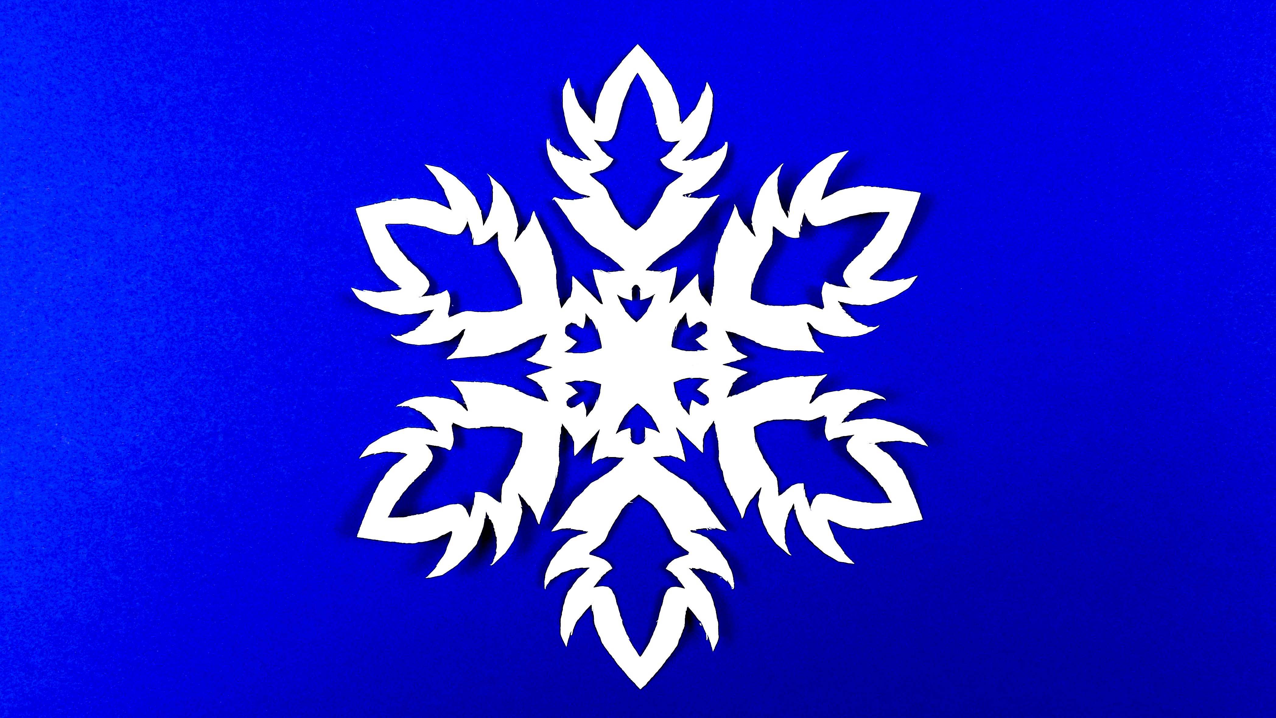 Как сделать снежинку из бумаги своими руками. Красивые снежинки из бумаги смотреть онлайн