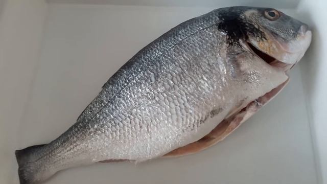 dorada al horno /parte 1/ | дорада | золотая рыбка|запеченая в духовке / часть 1/ вкуснятина смотреть онлайн