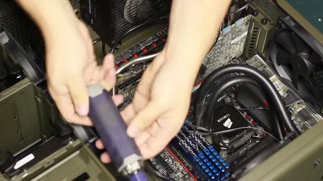 $1500 Corsair C70 Gaming PC Build (GTX 970 & 4790k) смотреть онлайн
