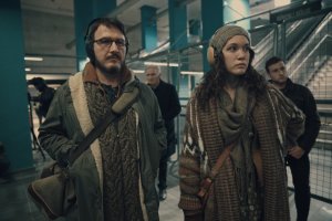 (Часть2) В 2024 Году Любой, Кто Выйдет На Улицу Без Наушников, Будет Помещен На Пожизненный Карантин