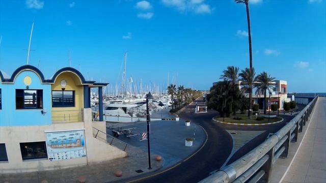 Дения. Прогулка по Клубу Наутико смотреть онлайн