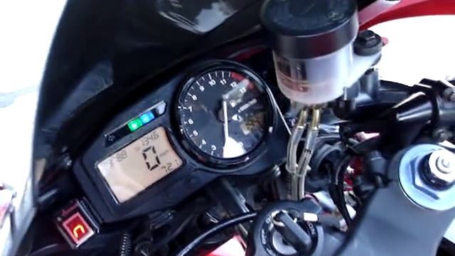 2002 Honda CBR 954rr FULL M4 Exhuast смотреть онлайн