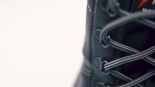 Ботинки рабочие кожаные утеплённые В412у. Зимняя обувь для работников смотреть онлайн