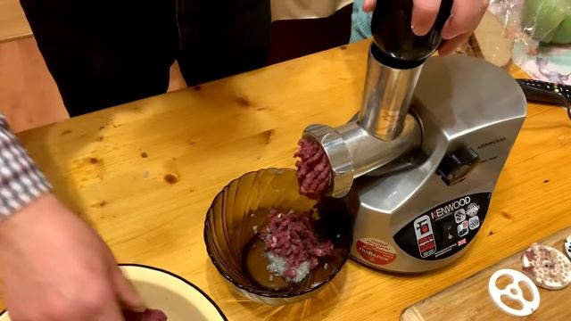 Обзор керамических решеток 62 мм, на примере мясорубки Kenwood pro 1600 смотреть онлайн