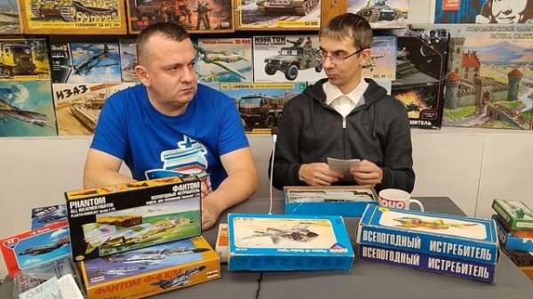 Про "Фантом" - обзор модели F-4K\M Phantom от FROG\Novo (with English subtitles)