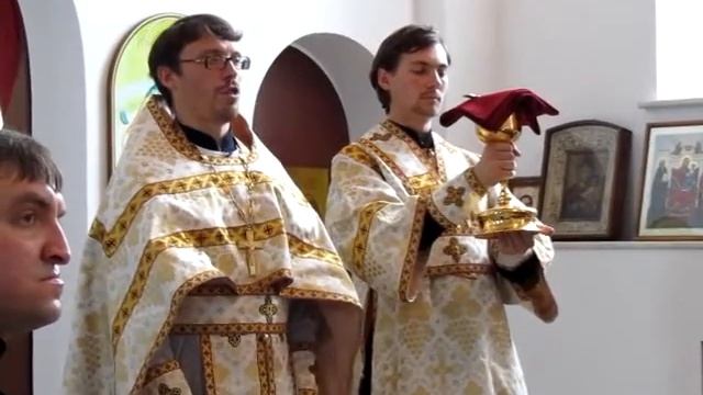 Литургия в Неделю 12 ю по Пятидесятнице, вынос Чаши смотреть онлайн