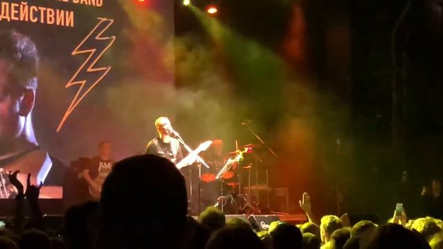 Александр Пушной - Серо-желтая весна (8 струн в действии; Москва 18.05.18) смотреть онлайн