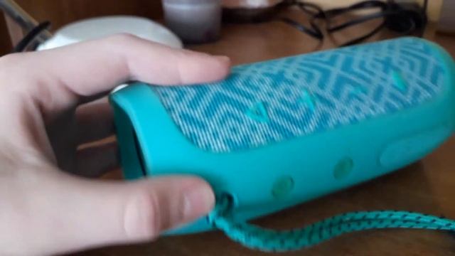 Колонка JBL смотреть онлайн