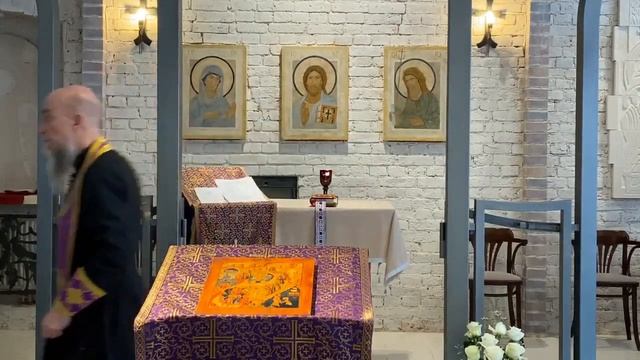 Утреня и Изобразительные на русском языке. 13.03.2022 смотреть онлайн