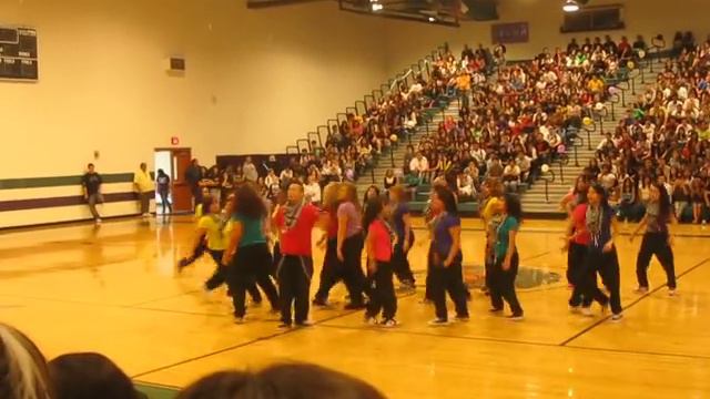 *COPPER CANYON PEP RALLY* 2009 DANCE смотреть онлайн