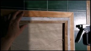 Как закрепить холст на подрамнике в  не глубокой  багетной раме?