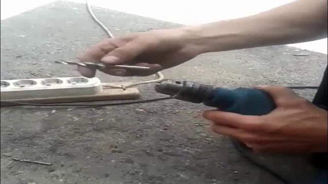 Как поменять сверло на дрели! смотреть онлайн