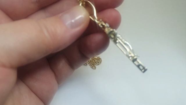 Золотой крестик в виде скрипки с фианитами смотреть онлайн