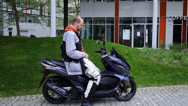 TEST: SYM Jet X 125 _ 2023 смотреть онлайн