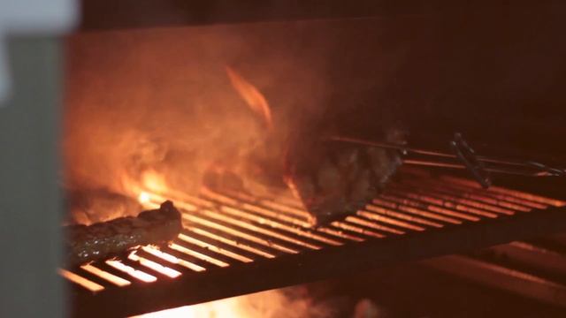 Стейки в Екатеринбурге в ELEVEN Grill & Bar смотреть онлайн