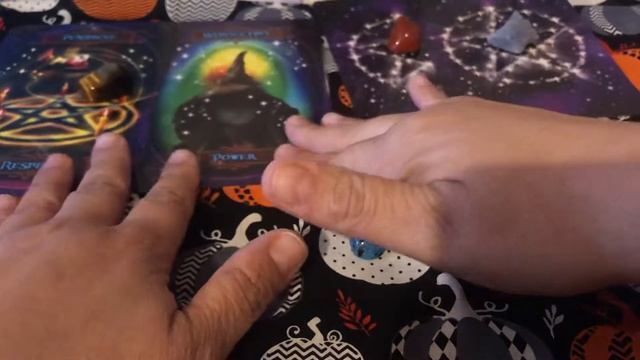 Pick a Card Message of the Witches Oracle смотреть онлайн