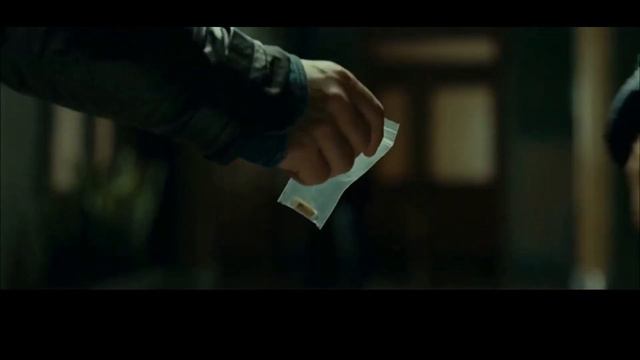 The girl seduces the men who killed her mother to revenge for her. смотреть онлайн