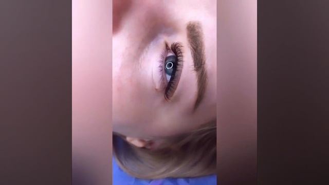 Коричневые реснички, объём 2д смотреть онлайн