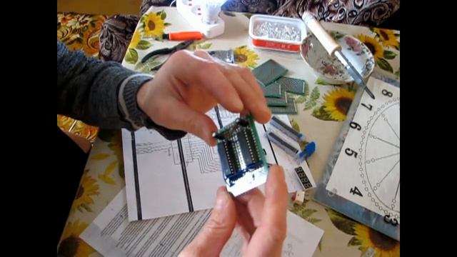 Arduino простые часы на двух драйверах MAX7219 смотреть онлайн