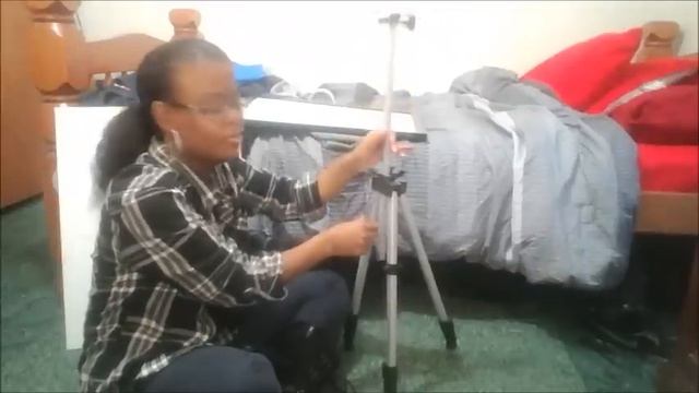 How to Put the Walmart Easel Together!!! смотреть онлайн